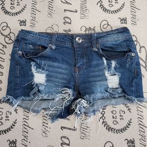 Empyre Shorts Size 3 Juniors